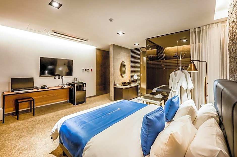 Chuncheon Hotel Bentley