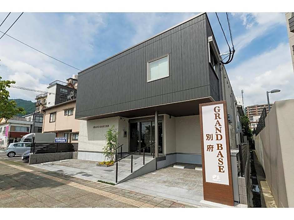 GRAND BASE BEPPU