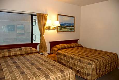 Queen Room with Two Queen Beds