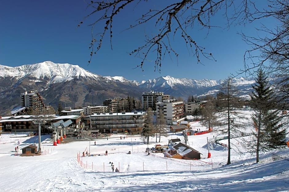 Residence Le Hameau de Praroustan