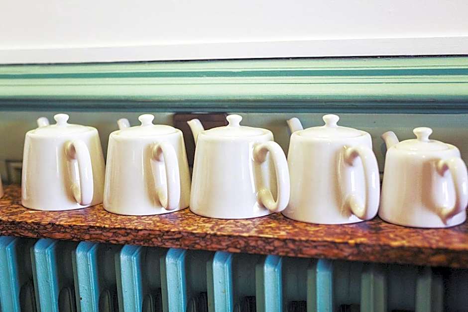 The Old Hotel Ravel Centre