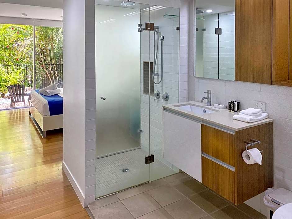 Maggies Beachfront Apartment 9