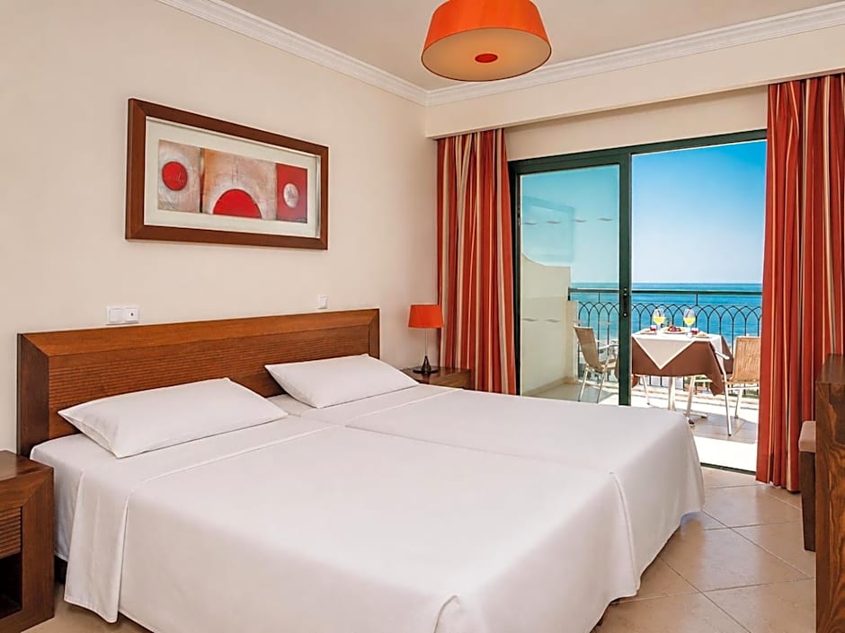 Cerro Mar Atlantico & Cerro Mar Garden