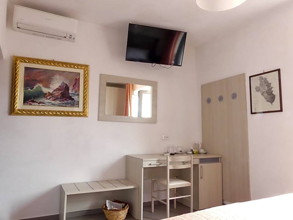 Photo 1 sur 7 de Double Room with Private Bathroom