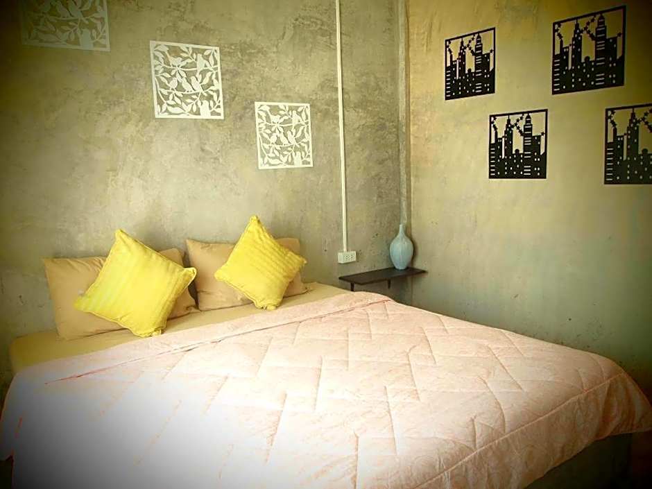 Maesai Holic Lodge