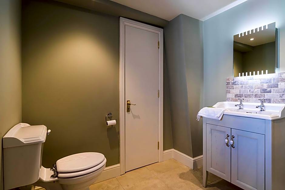 Greyhound Inn Wilton