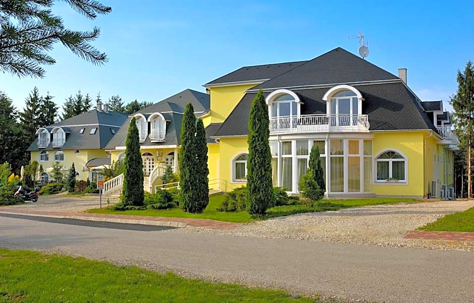 Gosztola Gyöngye-az erdő szállodája