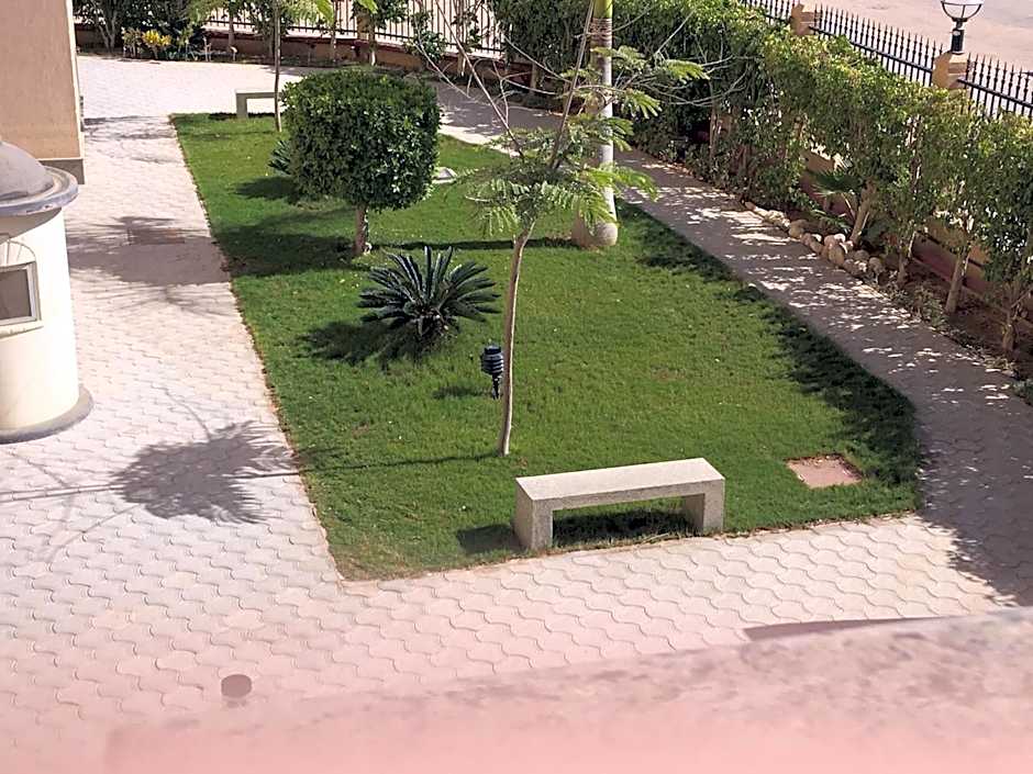 E-Just Hotel Borg El Arab