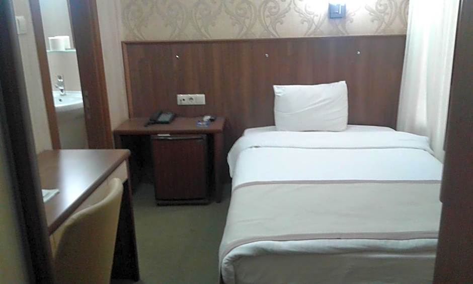 Foto 1 daripada 7 — Single Room