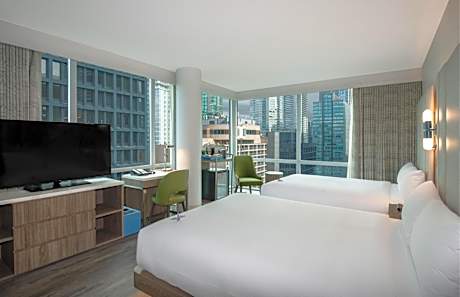 Coast Two Queens Corner Room - Pet Friendly