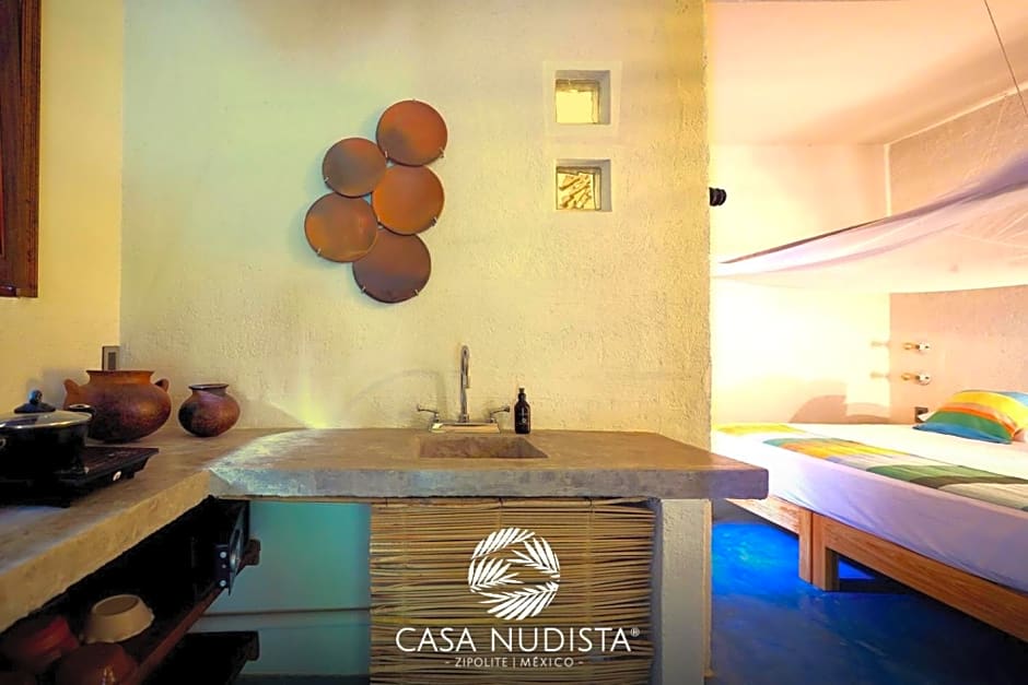 Casa Nudista - LGBT Hotel