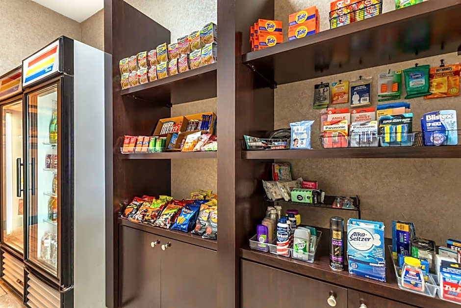 Best Western Plus Lytle Inn And Suites
