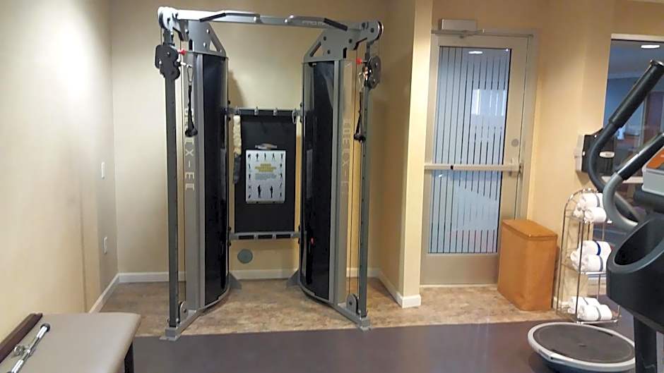 Holiday Inn Express Hotel & Suites Waterford By IHG