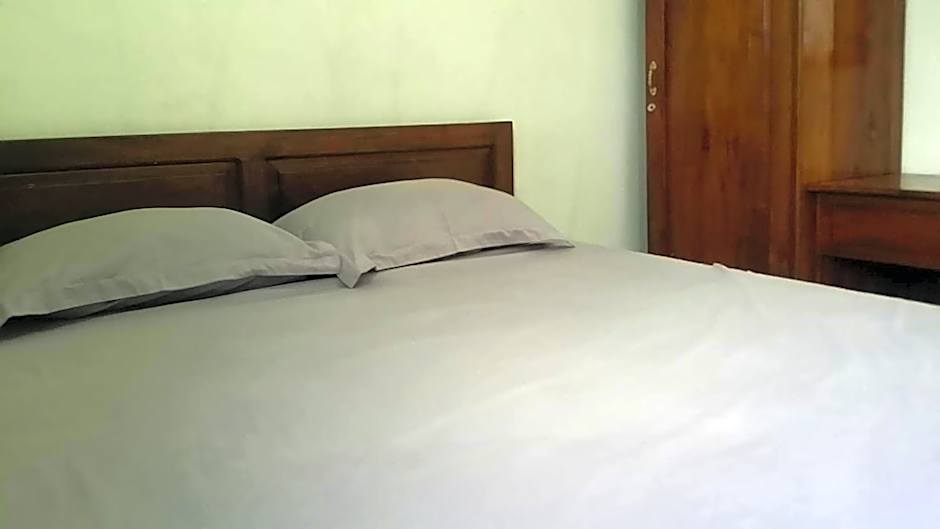 Hotel O Sawang Sana Motel Syariah Near SMAN 1 Sangkapura