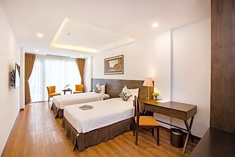 Deluxe Double or Twin Room with Balcony