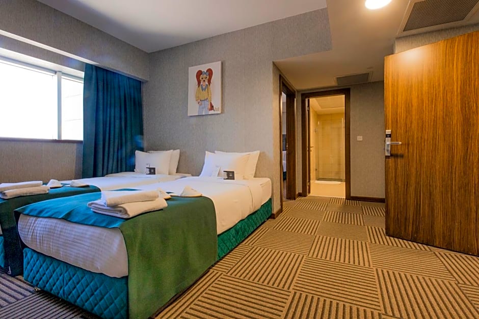Qayser Hotel Deluxe