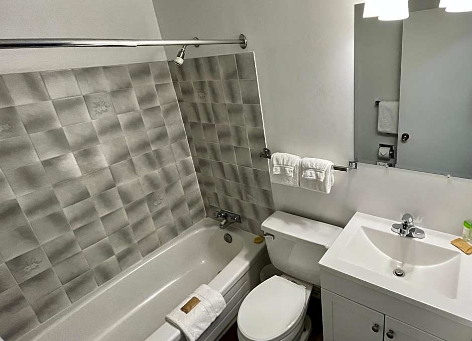 Anavada Inn & Suites - Prince George