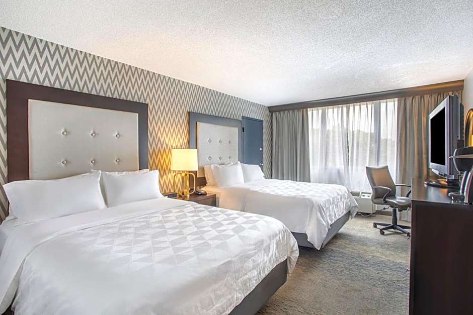 Holiday Inn Hotel & Suites Parsippany/Fairfield By IHG