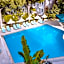 Moonshine Hotel & Suites