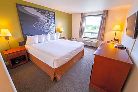 King Room - Non-Smoking