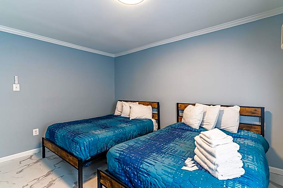 Boardwalk Hotel Charlee & Apartments Beach Hotel Oceanfront