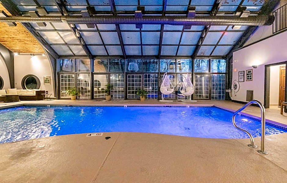 Chateau Merrimack Hotel & Spa