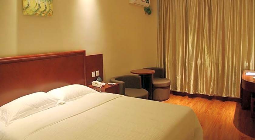 GreenTree Inn HeBei QinHuangDao ChangLi Country  MinSheng Road Walking Street Express Hotel