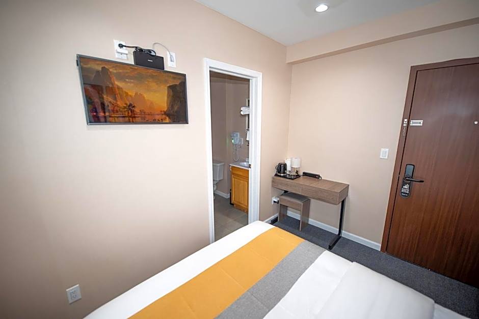 Flushing Garden Hotel