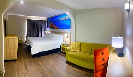 Days Inn & Suites by Wyndham Tampa near Ybor City