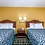 Days Inn & Suites by Wyndham Warner Robins Near Robins AFB