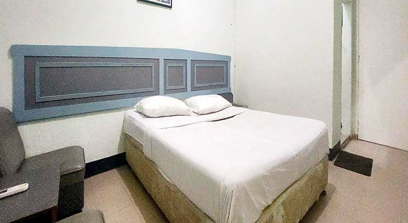 RedDoorz Syariah Near Pelabuhan Sri Bintan Pura Tanjungpinang