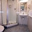 Hotel Waterloo & Backpackers