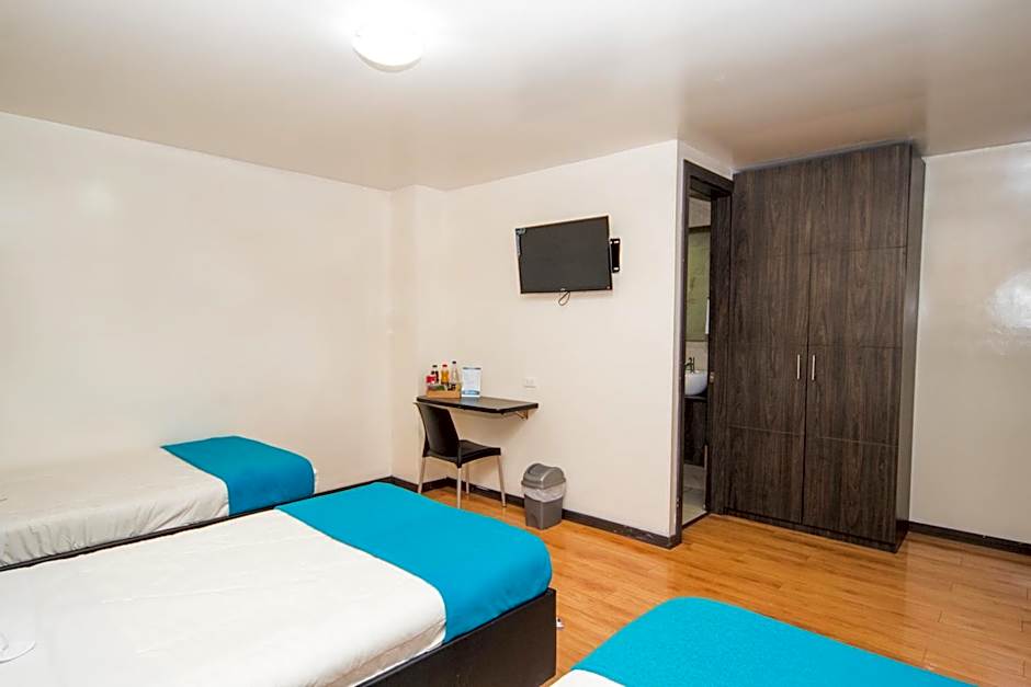 Stay Blue Hotel