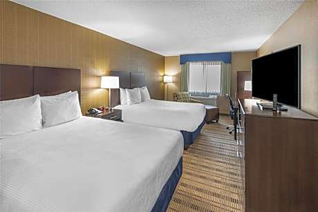 Queen Room with Two Queen Beds - Non-Smoking