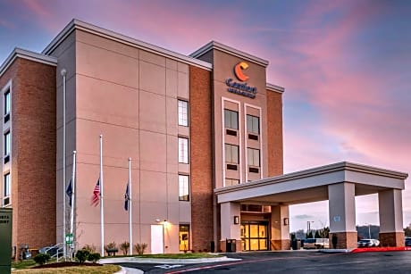 Comfort Inn & Suites