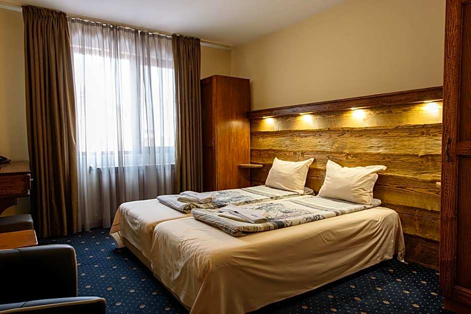 Kap House Family Hotel