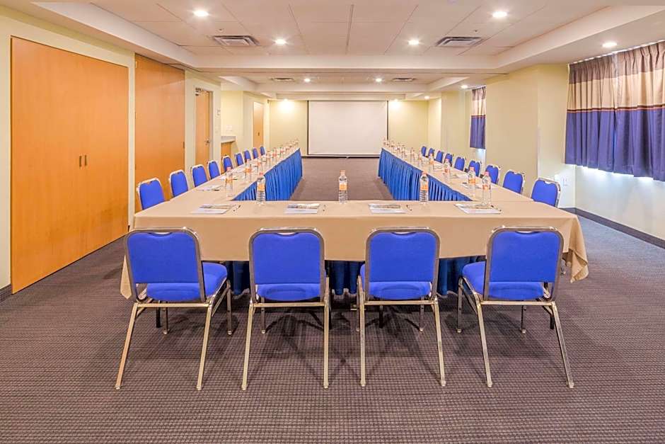 Microtel Inn & Suites By Wyndham Culiacan