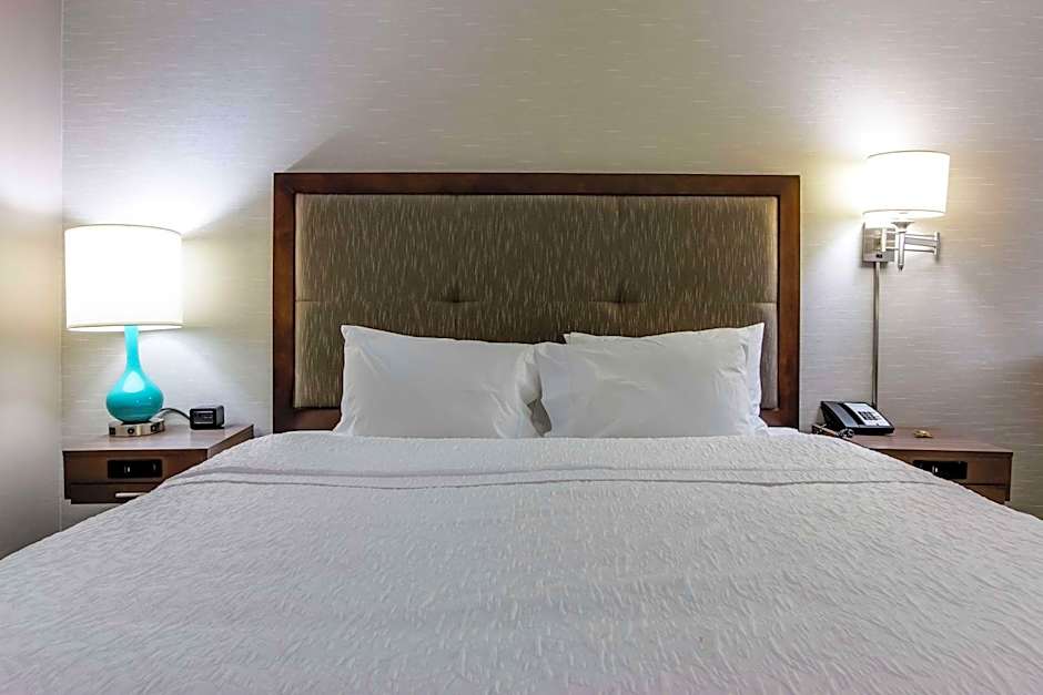 Hampton Inn By Hilton Dickson