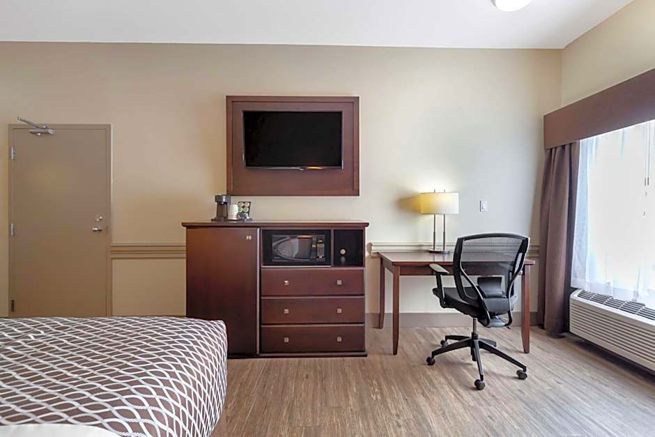 Best Western High Road Inn