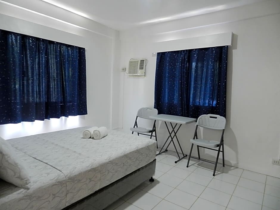 The Victorian by Stevrena Accommodations