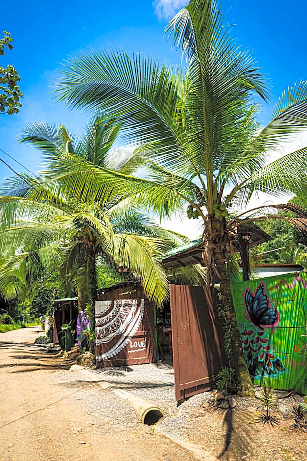 Flutterby House Hostel