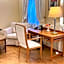 FLEUR DE LIS HOTEL