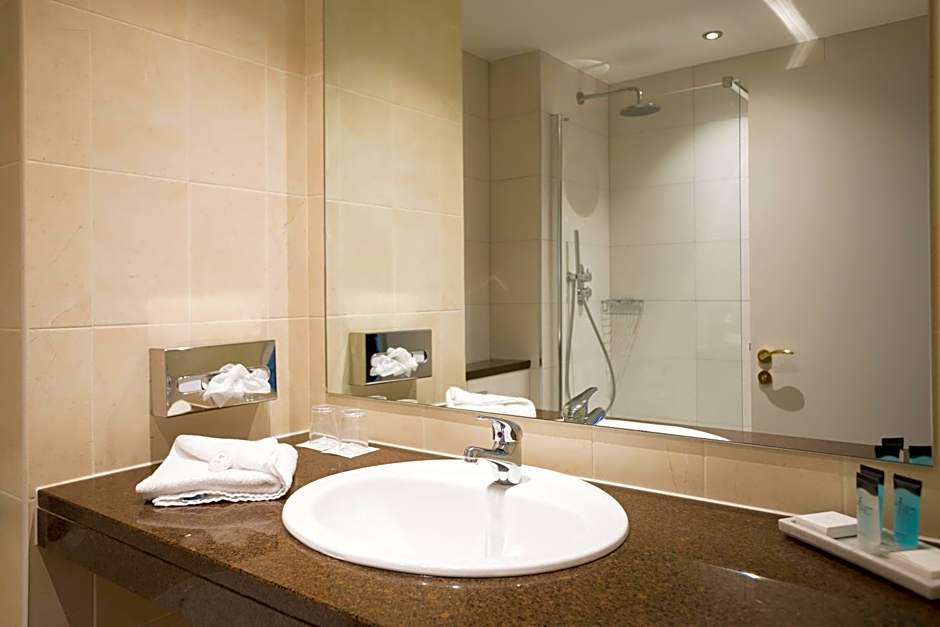 McWilliam Park Hotel