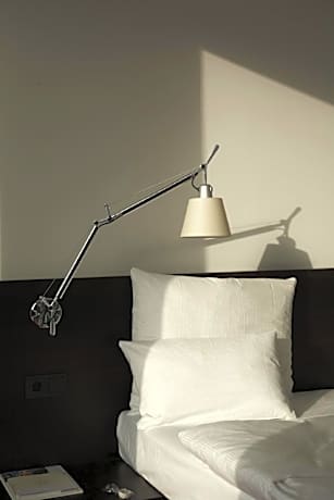 Upside - Single Room