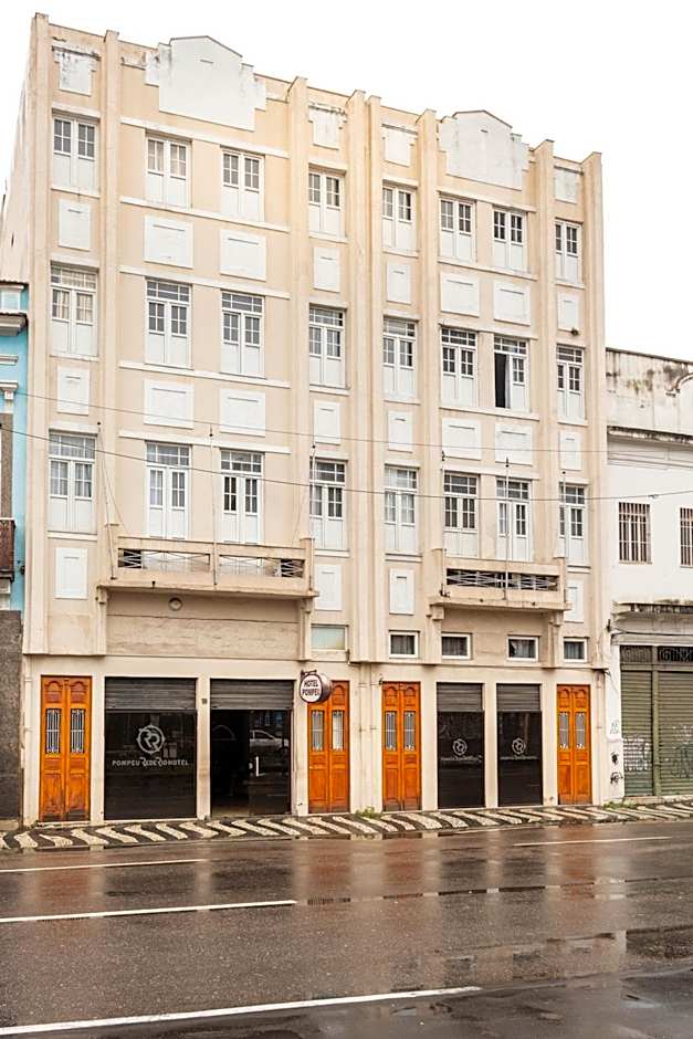 Pompeu Rio Hotel