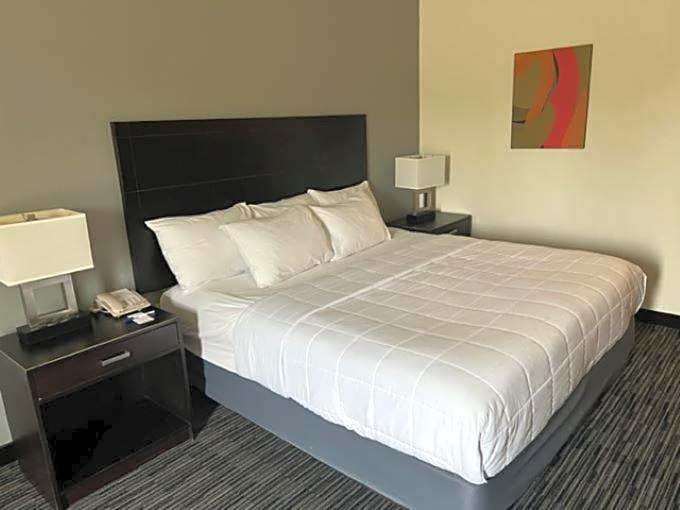 American Inn And Suites Houghton Lake