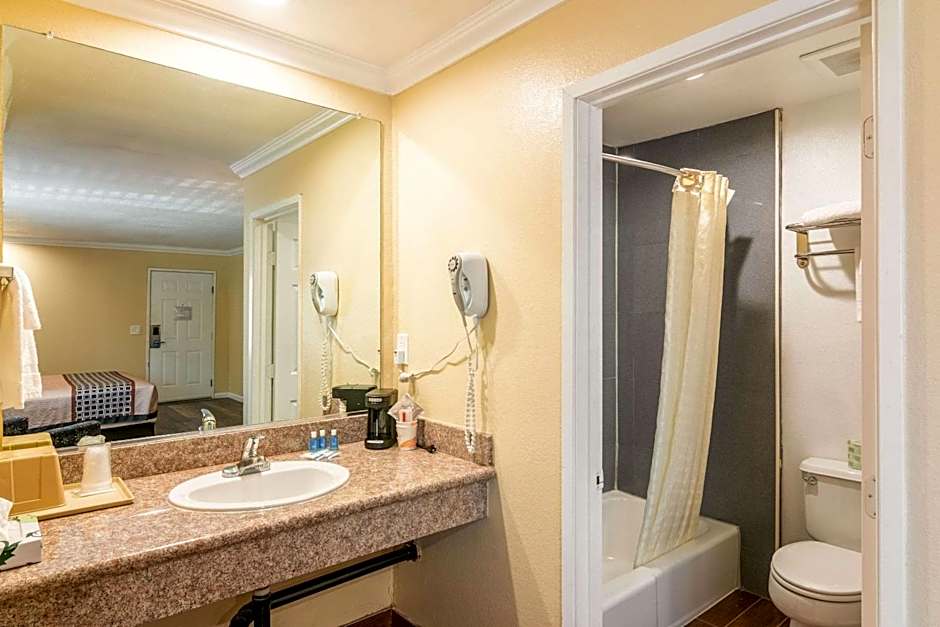 Rodeway Inn Artesia Cerritos