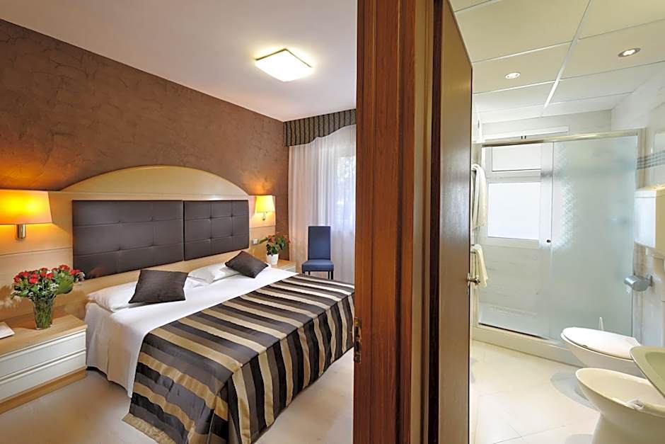 Hotel Eros