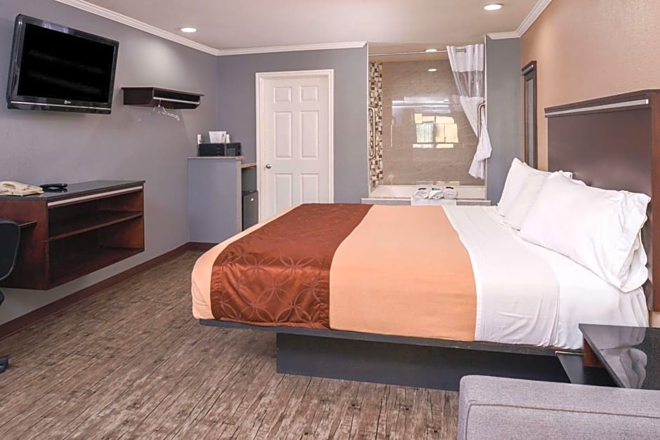 Americas Best Value Laguna Inn and Suites