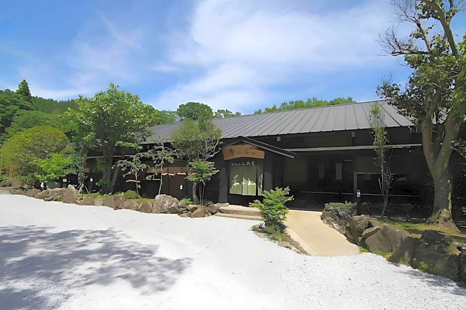Yufuin Ryokan Wazanho